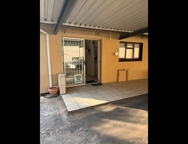 3 BEDROOM HOUSE FOR SALE IN YELLOWWOOD PARK